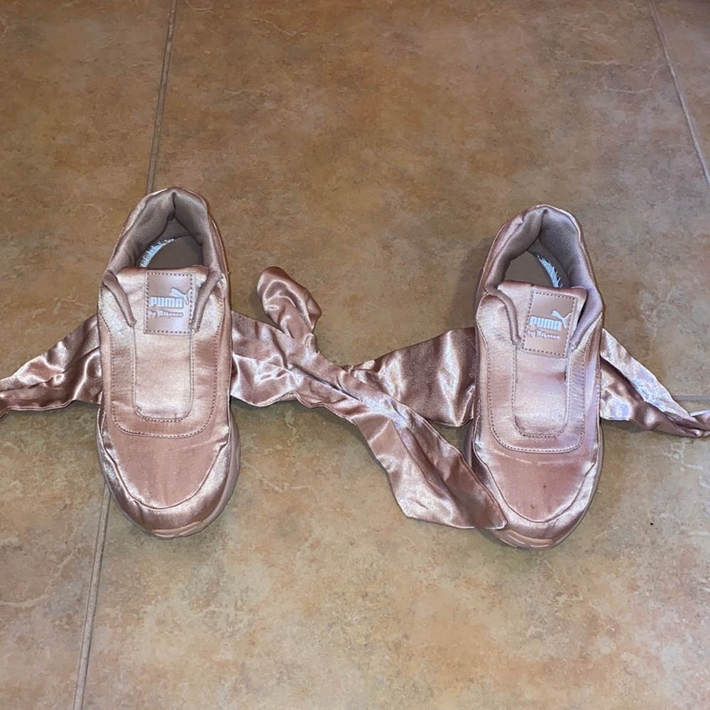 PUMA FENTY by Rihanna, nude satin bow knot, women's shoes sneakers. Size 7.5